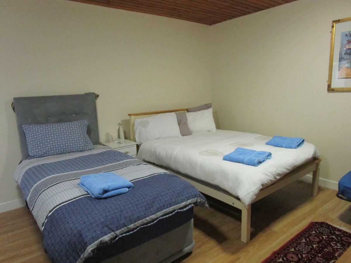 Cornerpark Lodge Newcastle Esterno foto